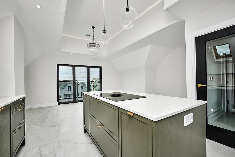 'Strand House' 105 Strand Road