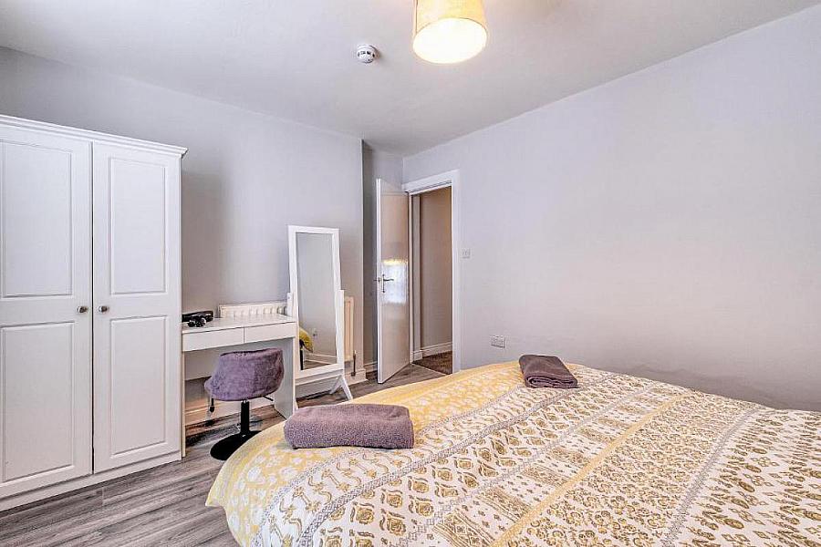 Apt 1, 2 Dunluce Avenue