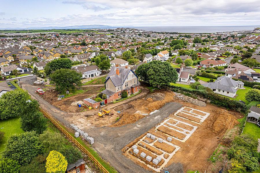 1 Briarfield, Hopefield Road