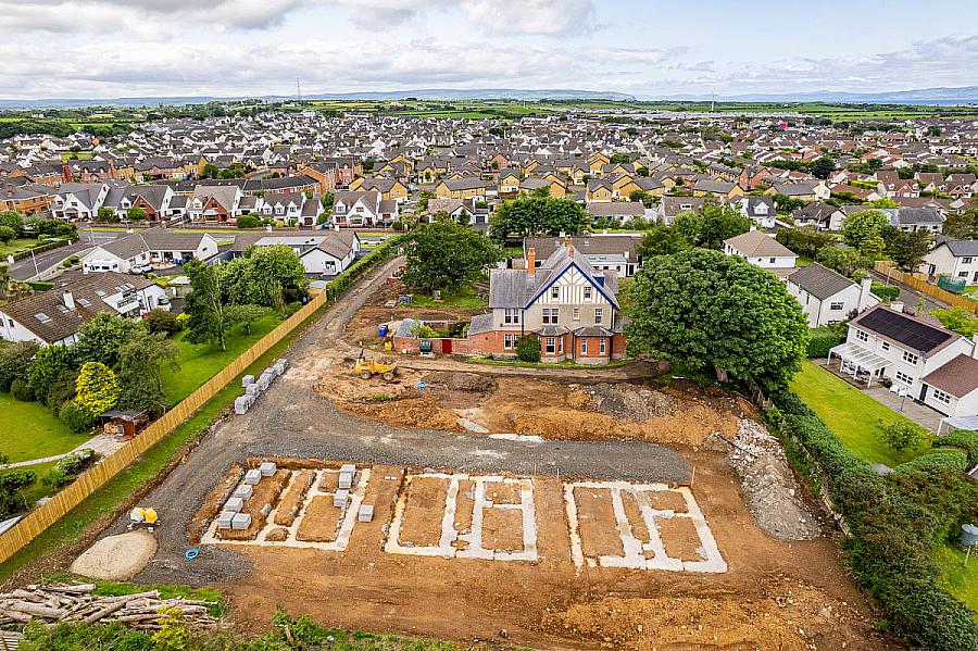 1 Briarfield, Hopefield Road