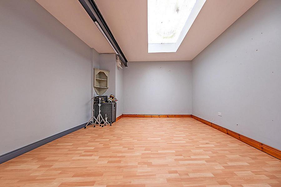 25A Mark Street Lane