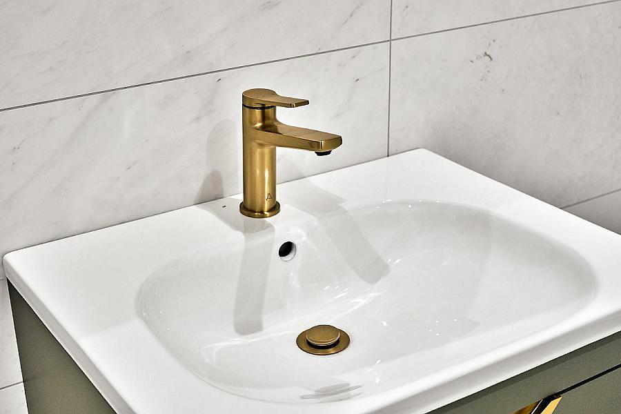 Apt 2, 5 Harbour Road