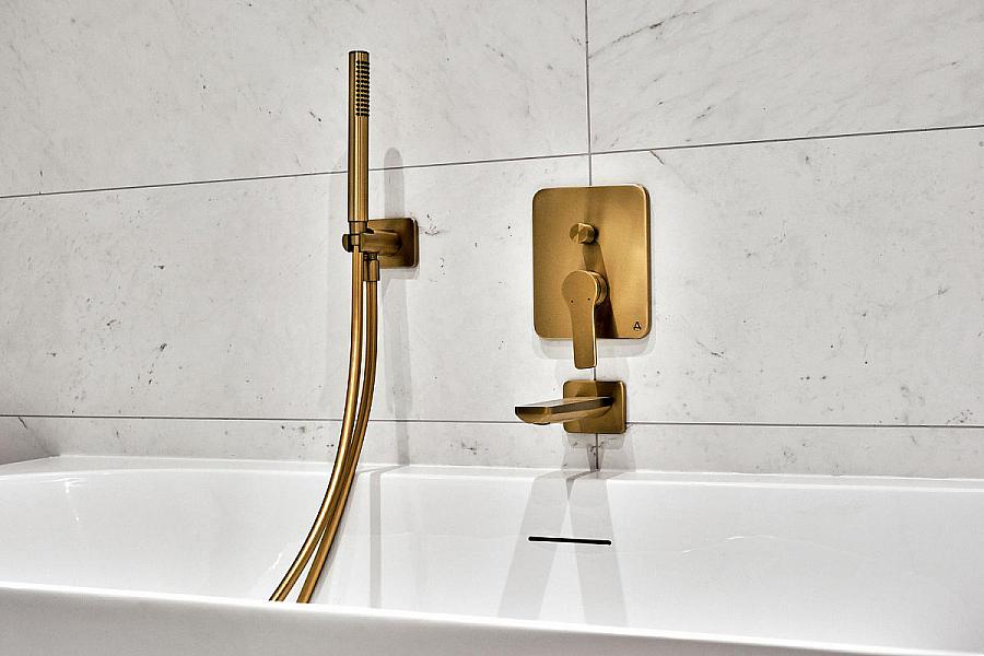 Apt 2, 5 Harbour Road