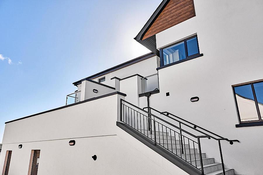 Apt 2, 5 Harbour Road