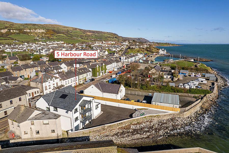 Apt 2, 5 Harbour Road