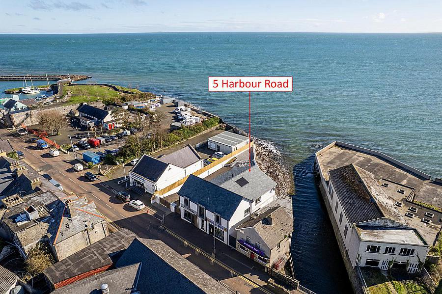 Apt 2, 5 Harbour Road