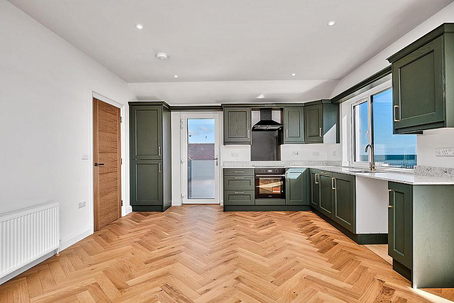 Apt 2, 5 Harbour Road