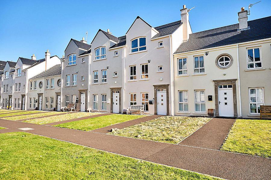 19 West Strand Drive