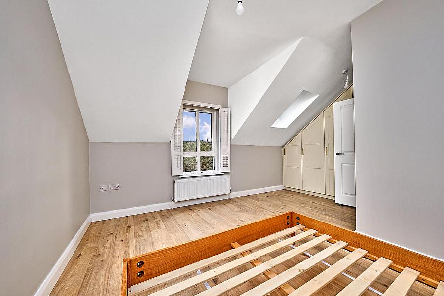 19 West Strand Drive