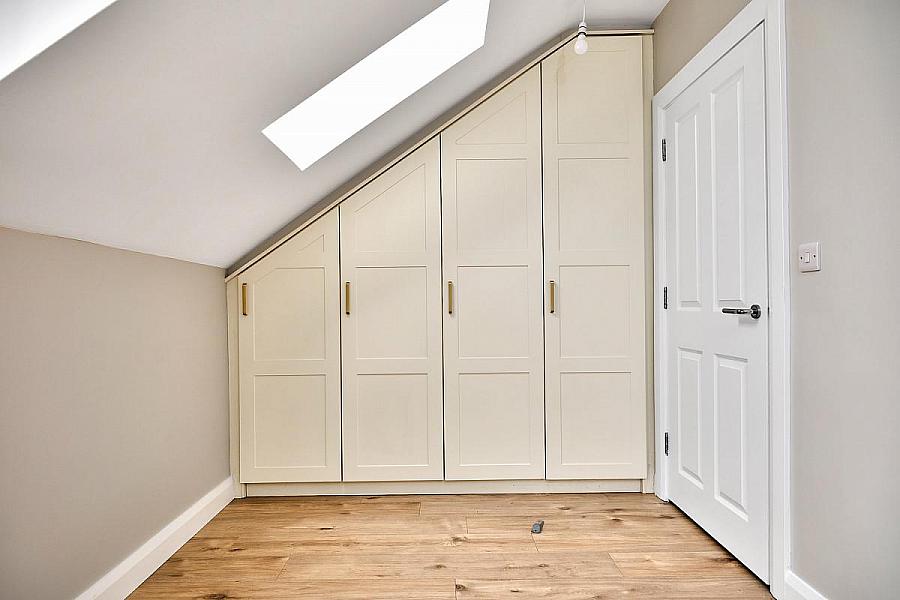 19 West Strand Drive