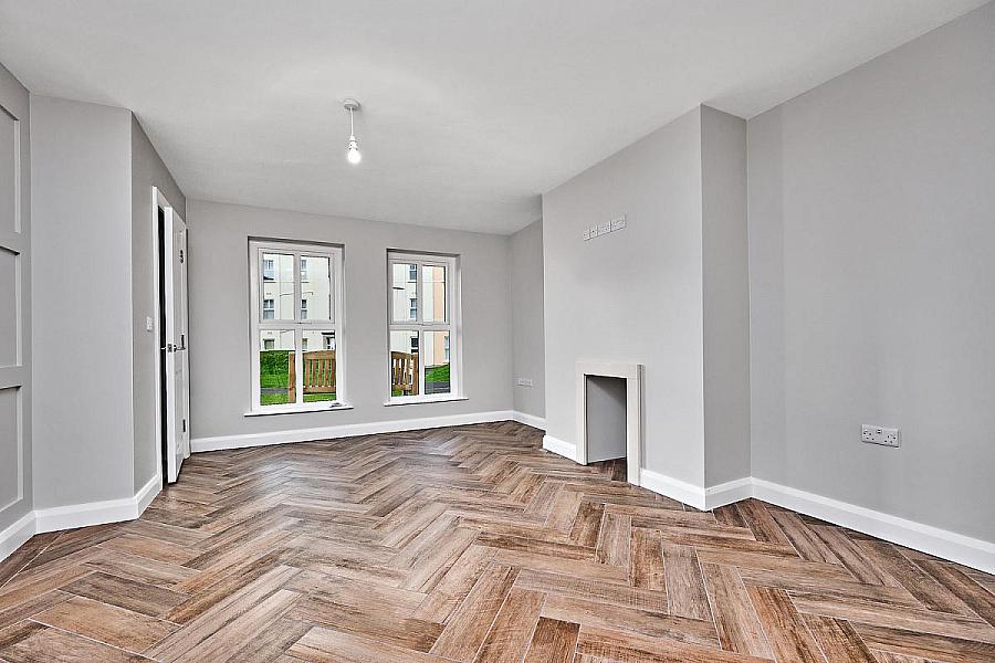 19 West Strand Drive