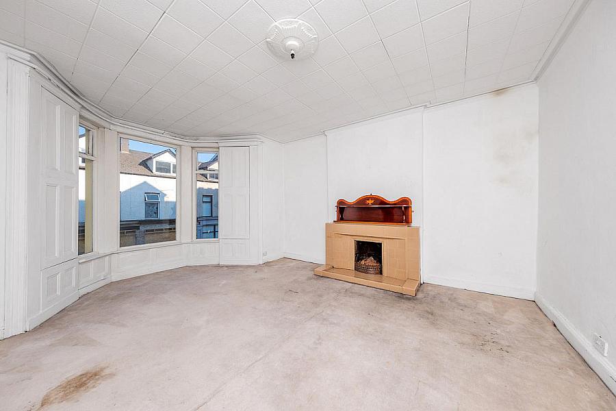 86 Main Street & 2 Bath Street