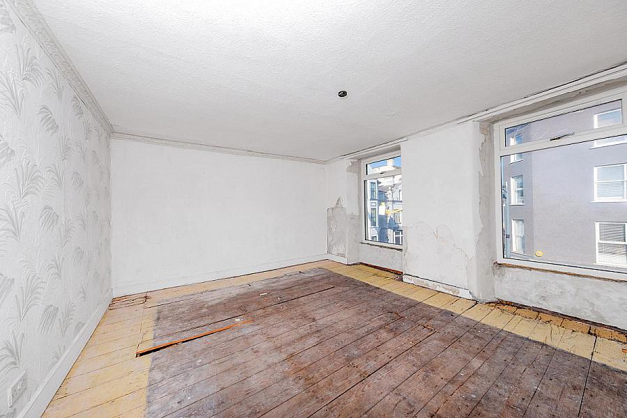 86 Main Street & 2 Bath Street