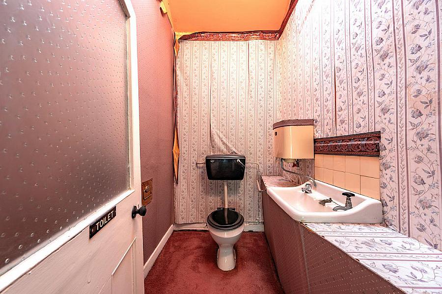 86 Main Street & 2 Bath Street