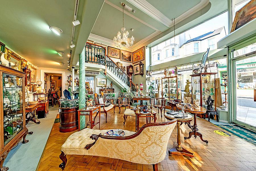 86 Main Street & 2 Bath Street