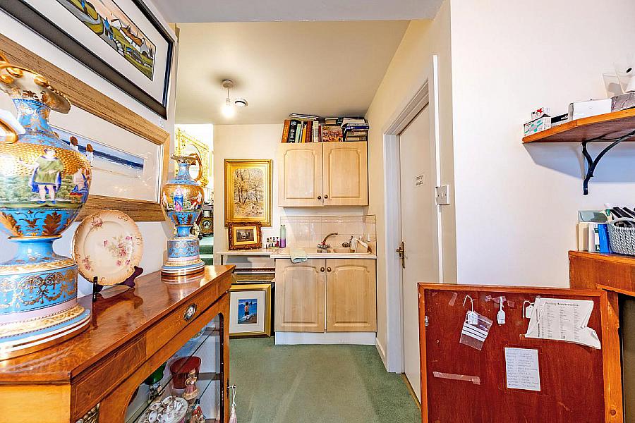 86 Main Street & 2 Bath Street