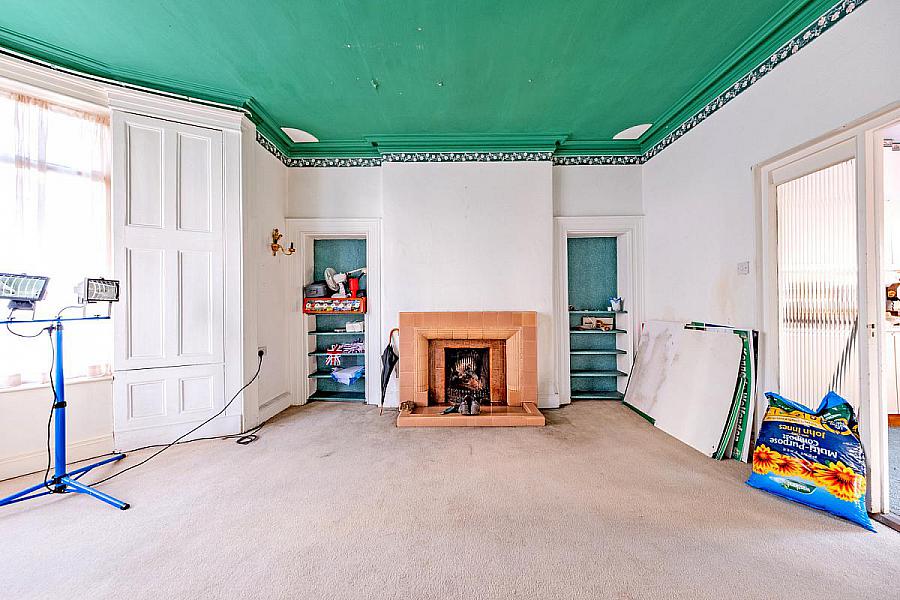 86 Main Street & 2 Bath Street