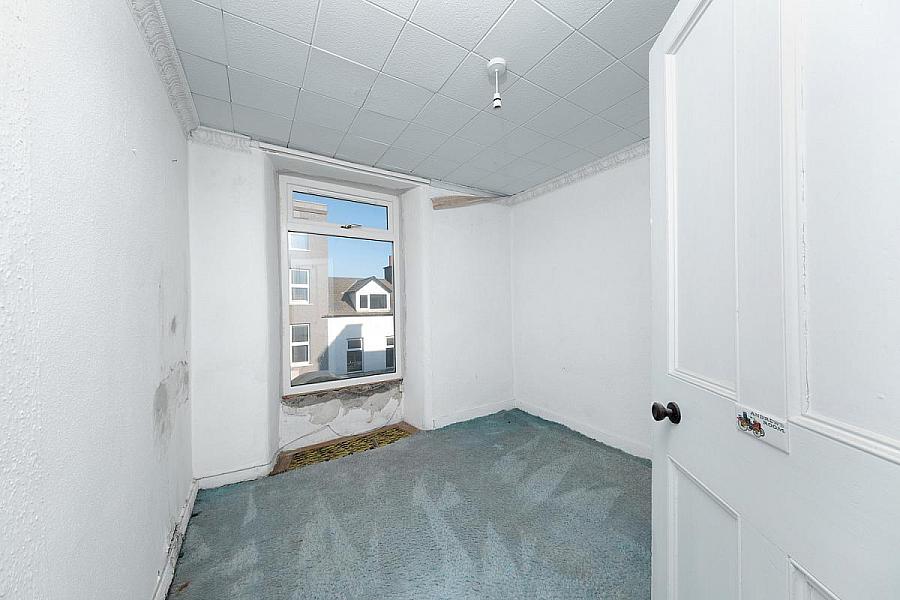 86 Main Street & 2 Bath Street