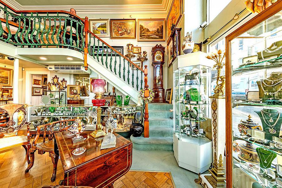 86 Main Street & 2 Bath Street