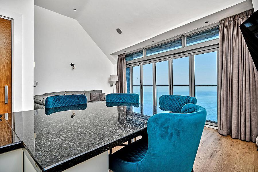 11 Ecosse, Kinora Terrace