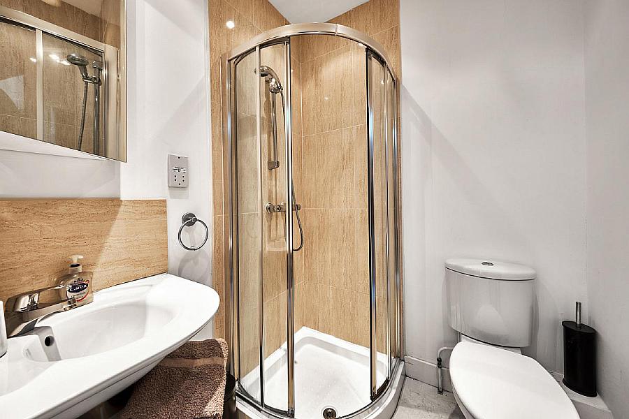 11 Ecosse, Kinora Terrace