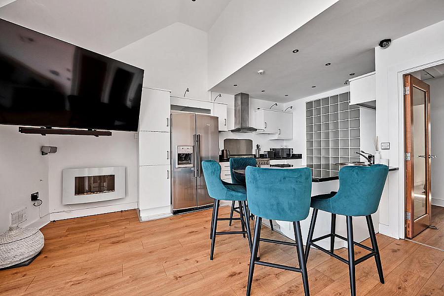 11 Ecosse, Kinora Terrace