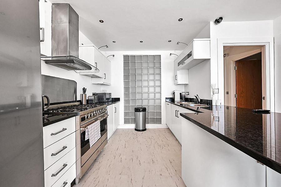 11 Ecosse, Kinora Terrace