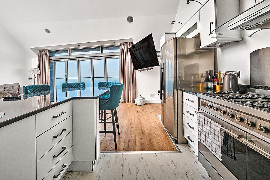 11 Ecosse, Kinora Terrace