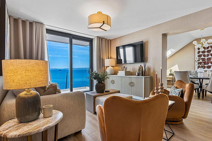 Apartment 5, 17 The Promenade