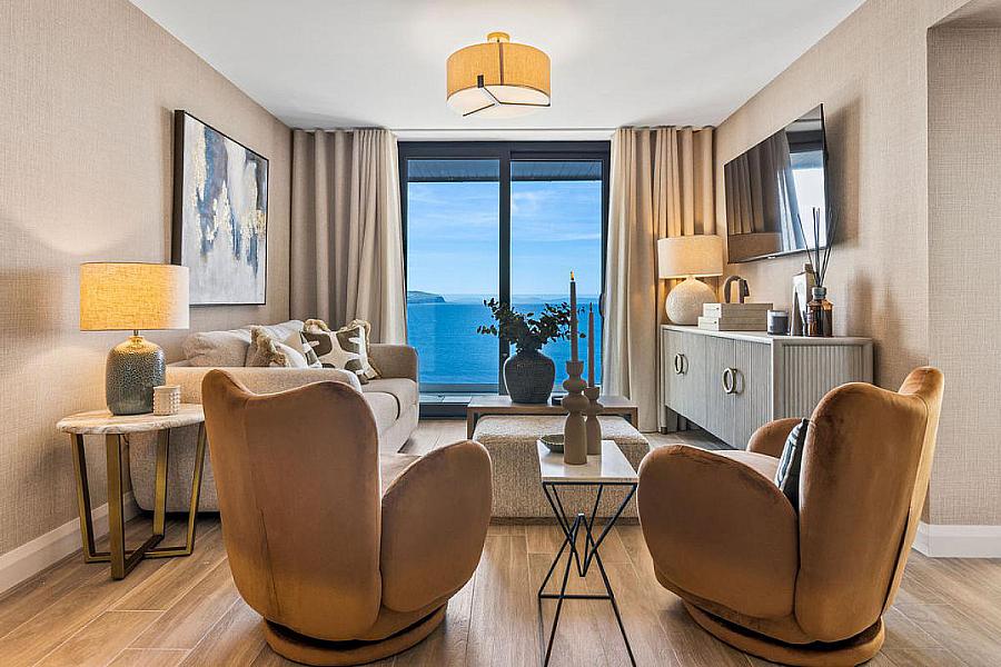 Apartment 5, 17 The Promenade