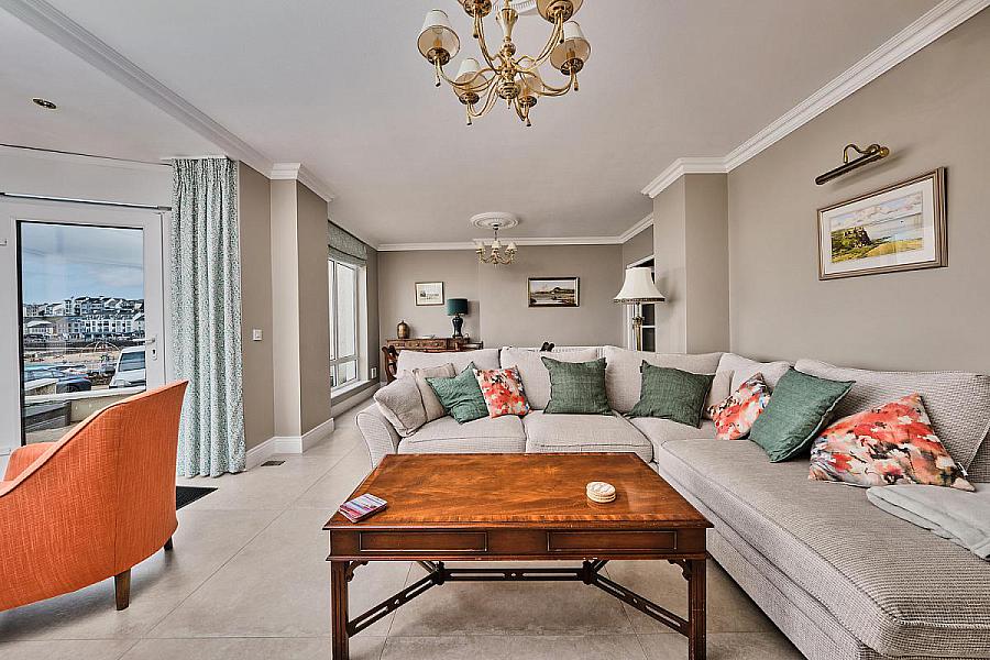 Flat 3, The Crescent