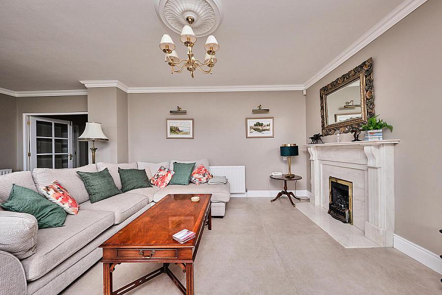 Flat 3, The Crescent