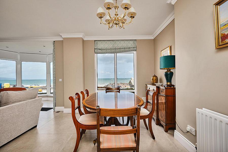 Flat 3, The Crescent