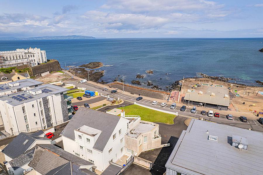 Flat 3, The Crescent