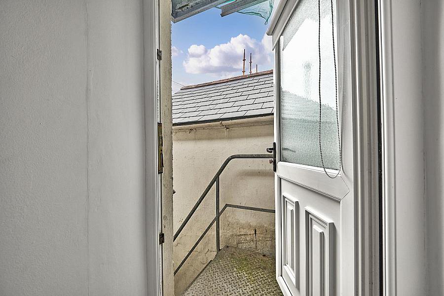 Apt 3, 64 Causeway Street