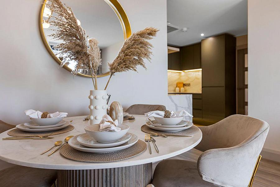 Apartment 4, 17 The Promenade