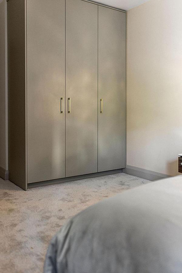 Apartment 4, 17 The Promenade