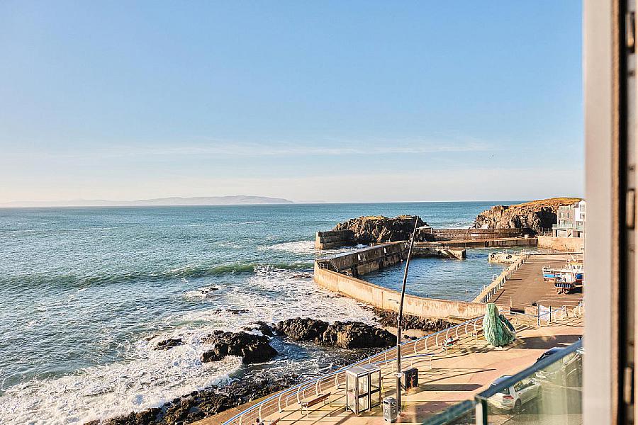 Apartment 6, 18 The Promenade