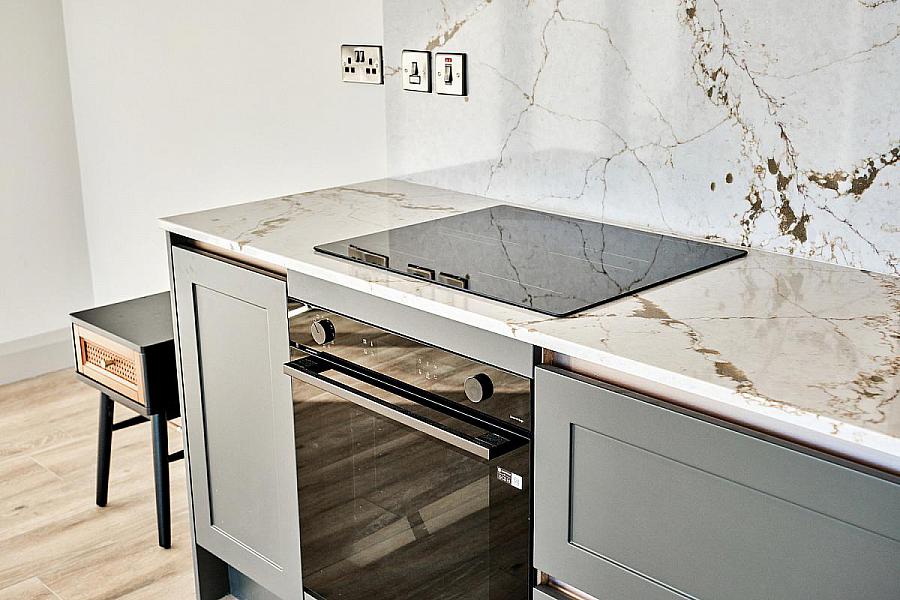 Apartment 6, 18 The Promenade