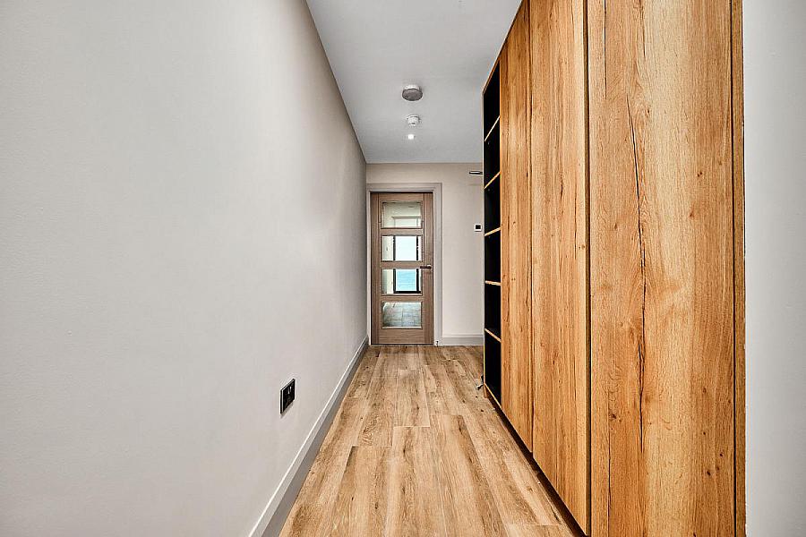 Apartment 6, 18 The Promenade