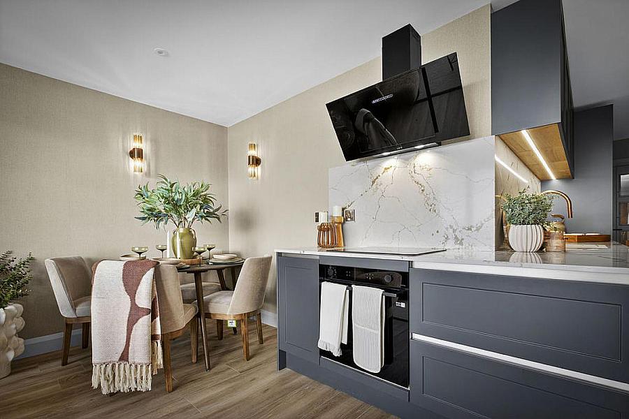 Apartment 6, 18 The Promenade