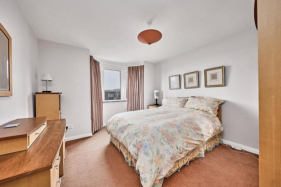 6 The Links, Strand Road