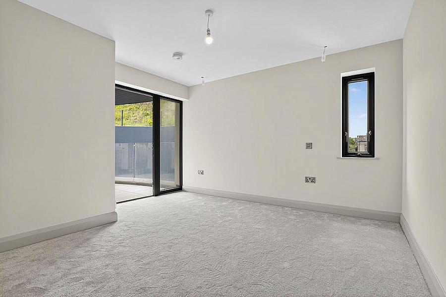 Apartment 3, 19 The Promenade