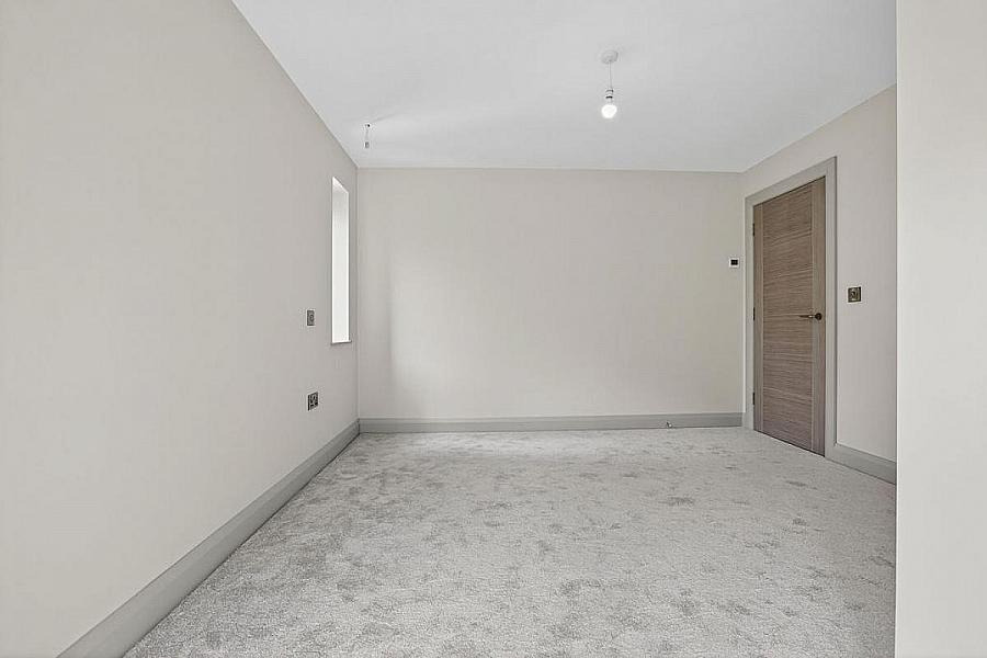 Apartment 3, 19 The Promenade