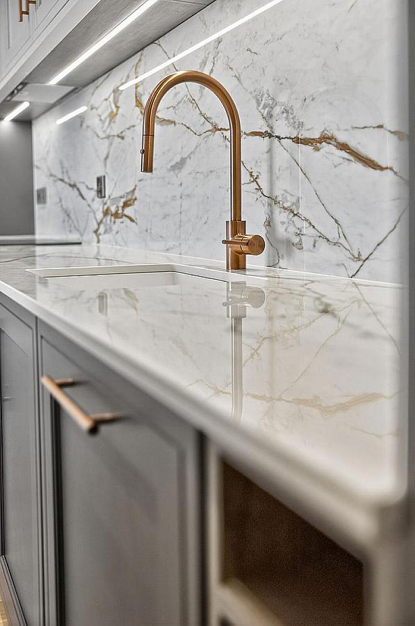 Apartment 6, 17 The Promenade