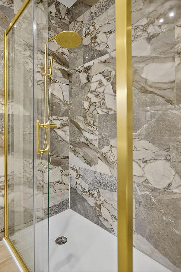 Apartment 6, 17 The Promenade