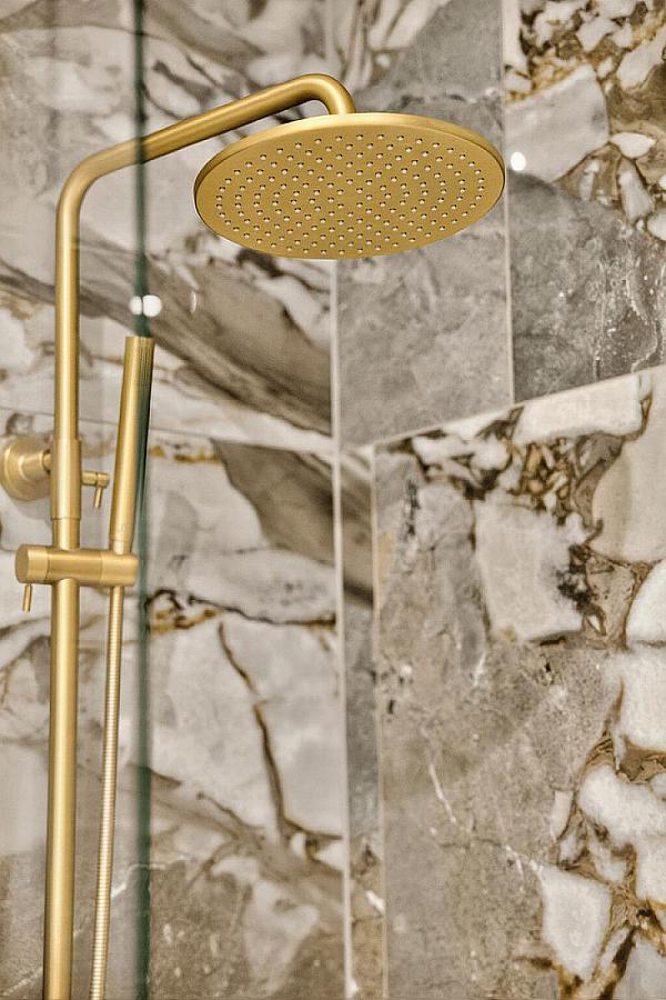 Apartment 6, 17 The Promenade