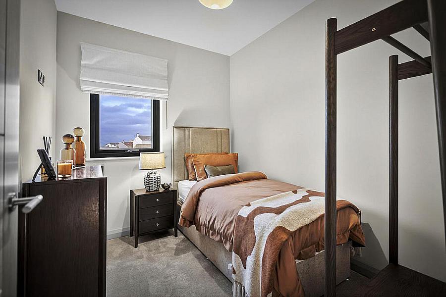 Apartment 6, 17 The Promenade