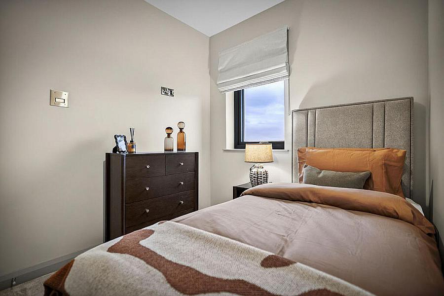 Apartment 6, 17 The Promenade