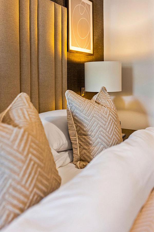 Apartment 5, 18 The Promenade